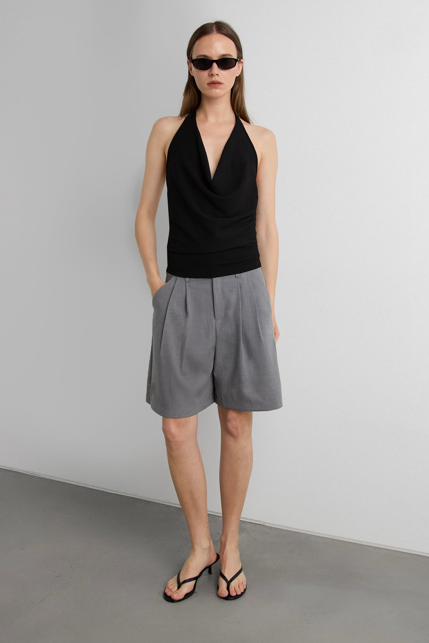 PLEATED CHINO SHORT