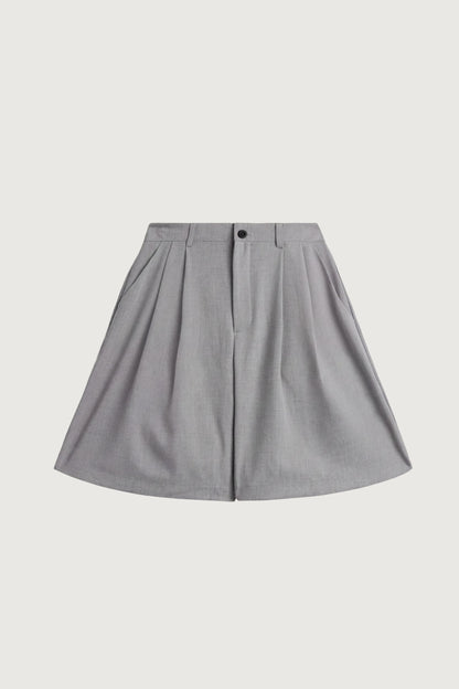 PLEATED CHINO SHORT