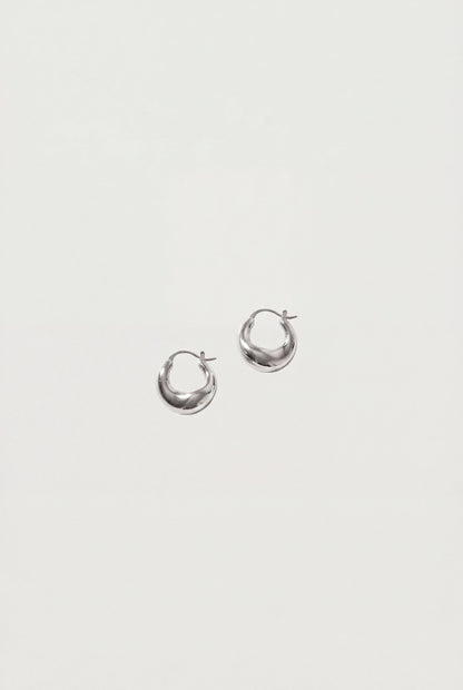 CHUNKY ORGANIC WAVE HOOP EARRINGS