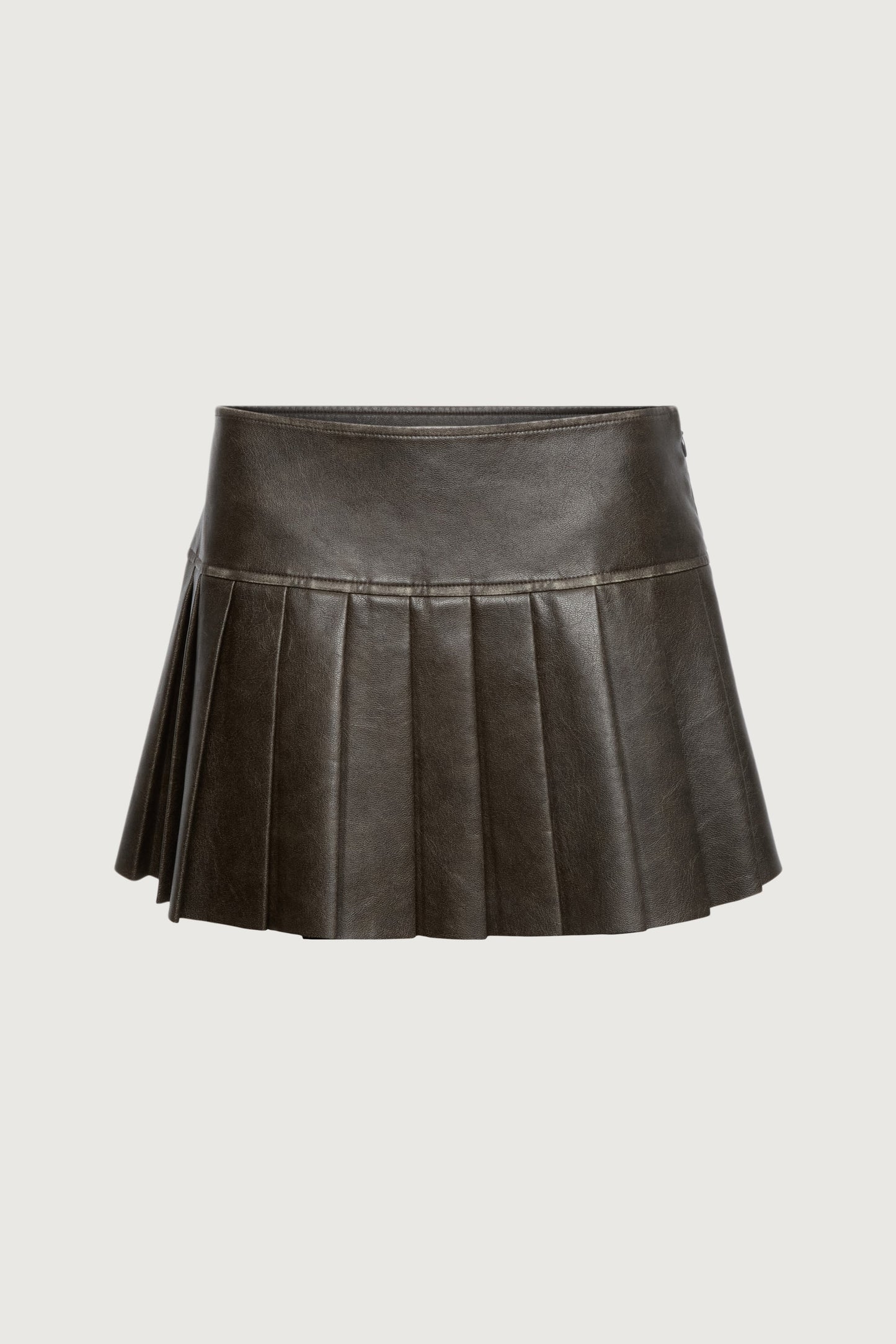 VEGAN LEATHER PLEATED MINI SKORT