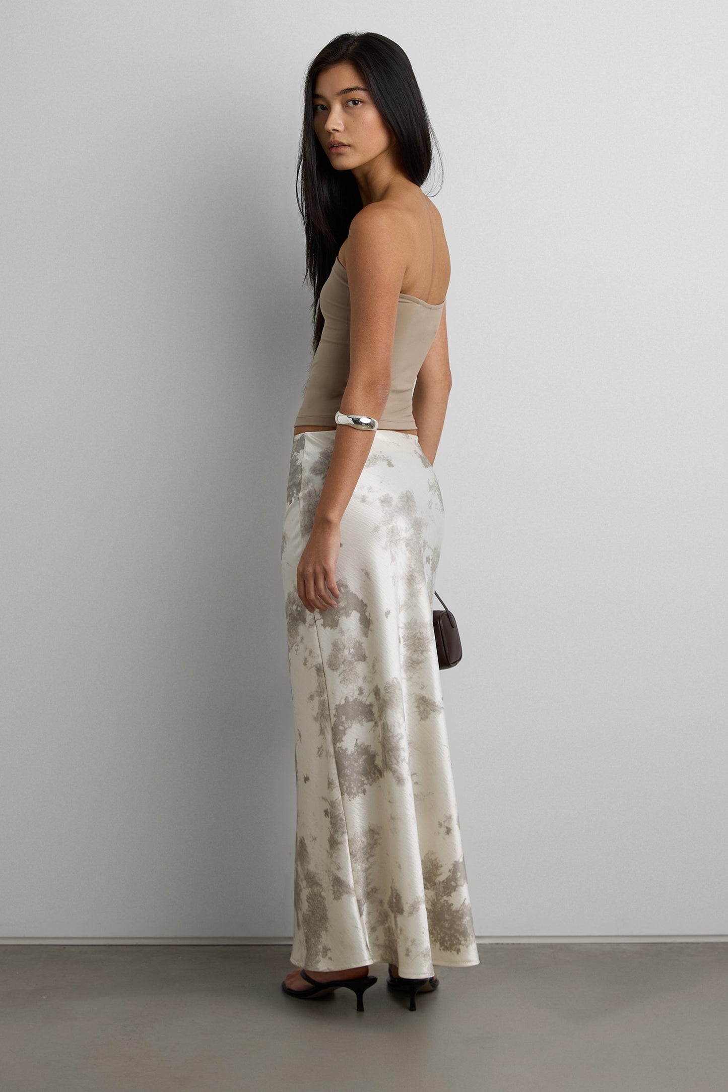 MARBLE PRINT SATIN MAXI SKIRT