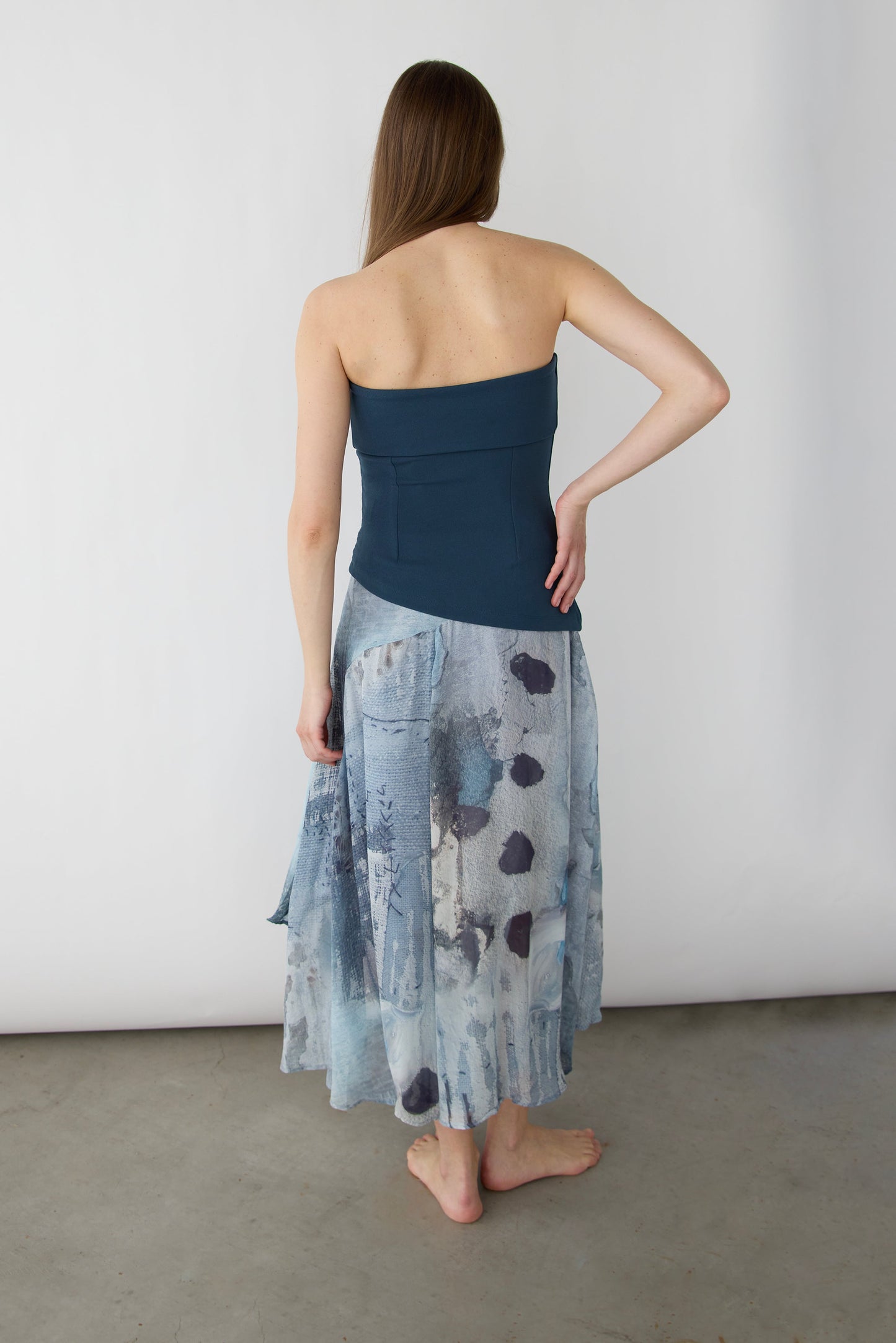 ABSTRACT PRINT MIDI SKIRT