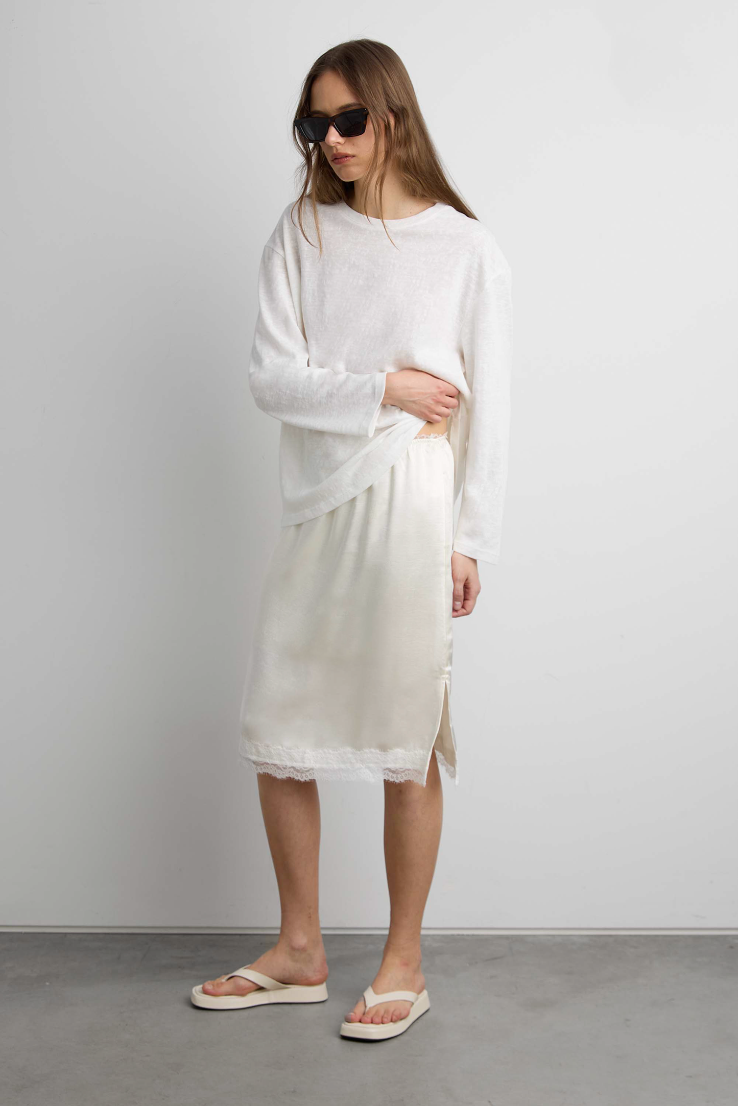 LACE TRIM MIDI SKIRT