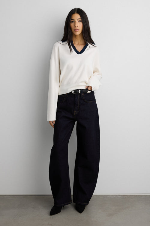CONTRAST COLLARED SWEATER