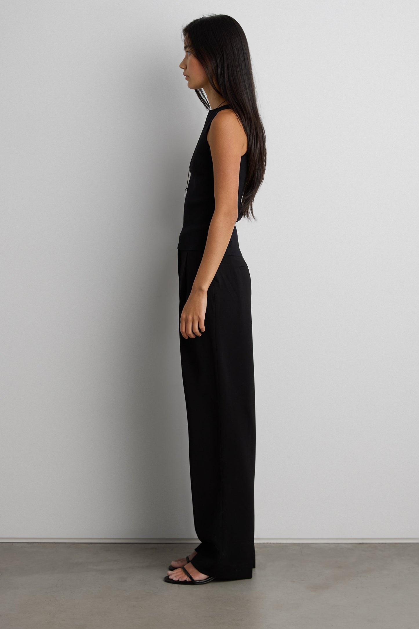 BOAT NECK TANK TOP
