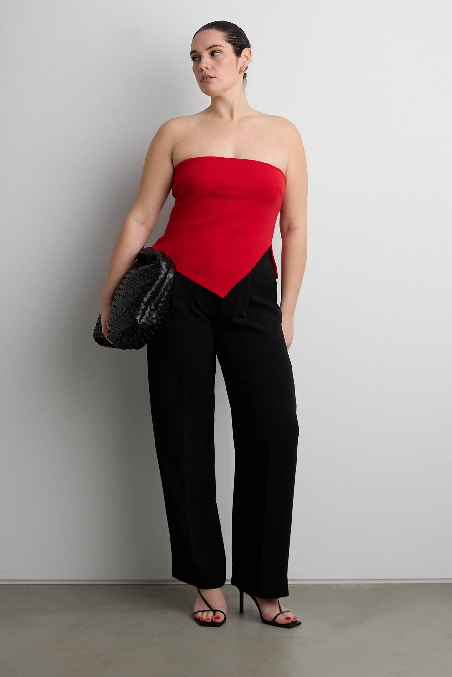CROPPED TUBE TOP WITH SIDE SLIT