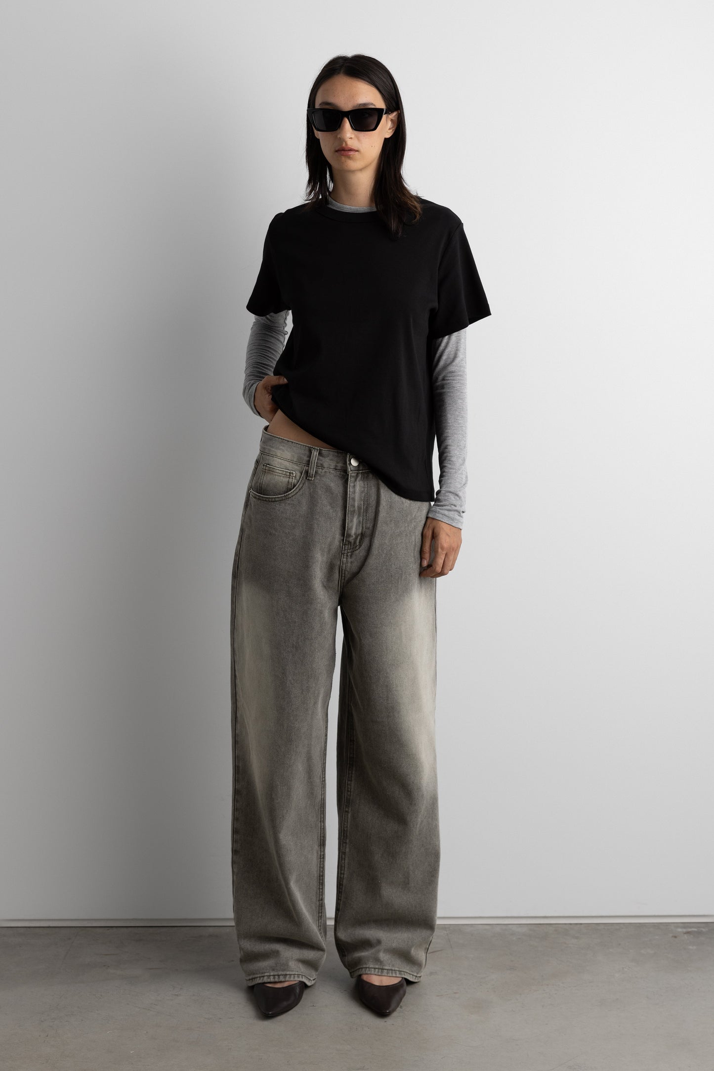 MIDWEIGHT COTTON CREWNECK T-SHIRT