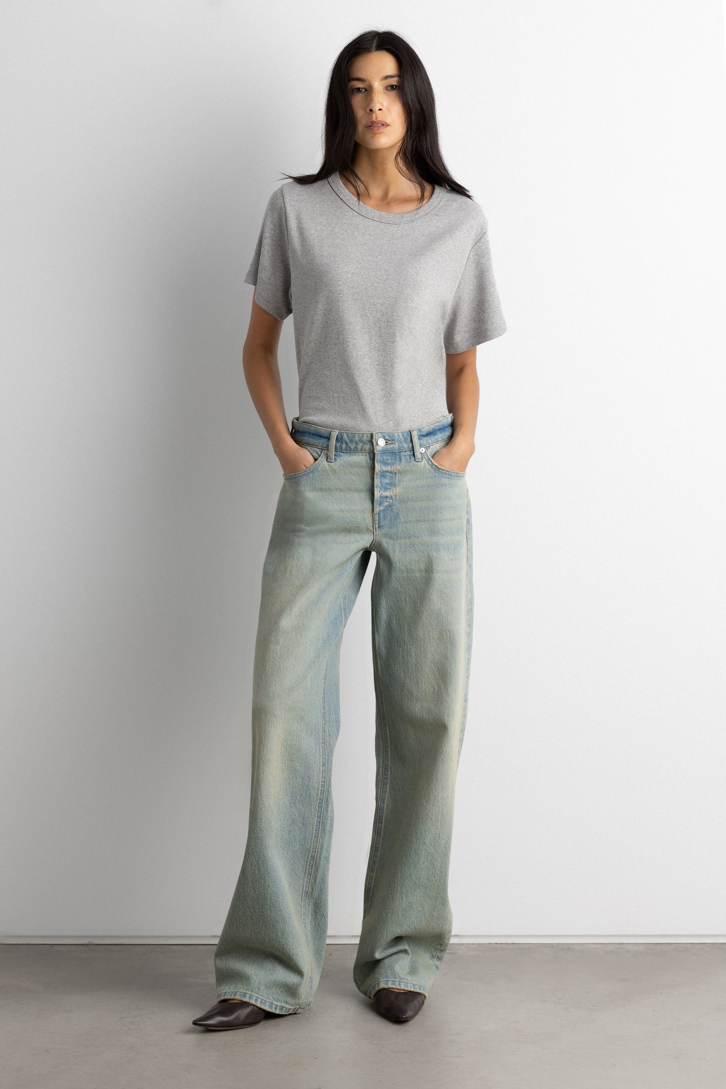 MIDWEIGHT COTTON CREWNECK T-SHIRT