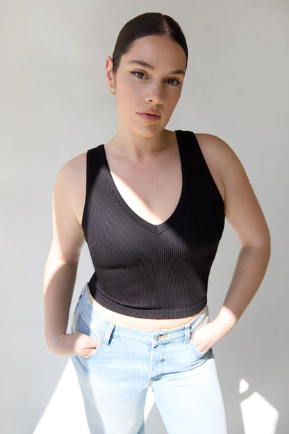 RIBBED BUILT-IN BRA TOP
