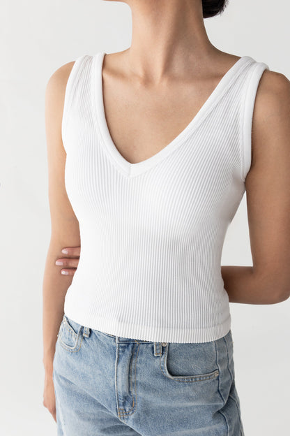 RIBBED BUILT-IN BRA TOP
