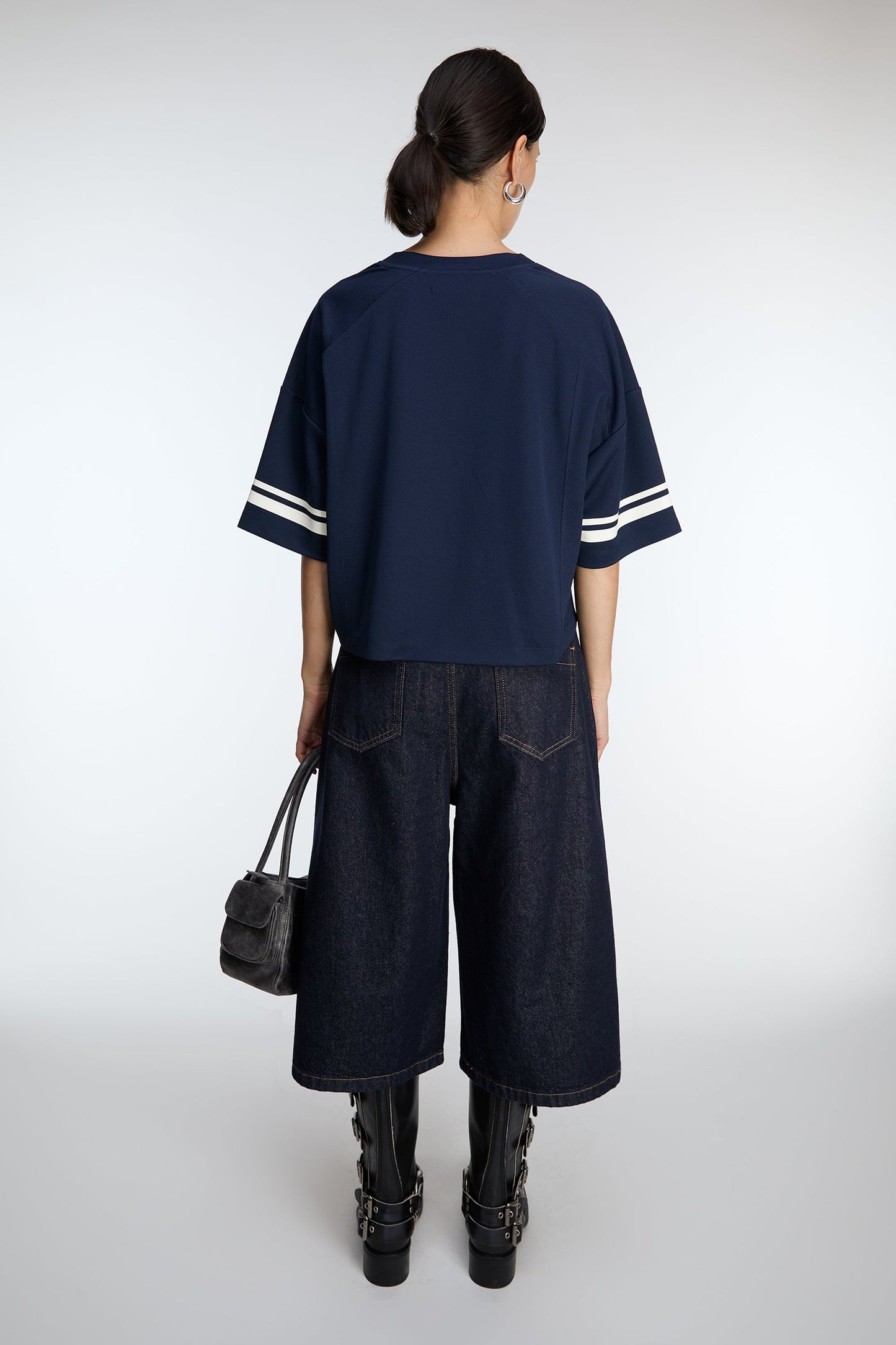 SHORT SLEEVE V-NECK JERSEY