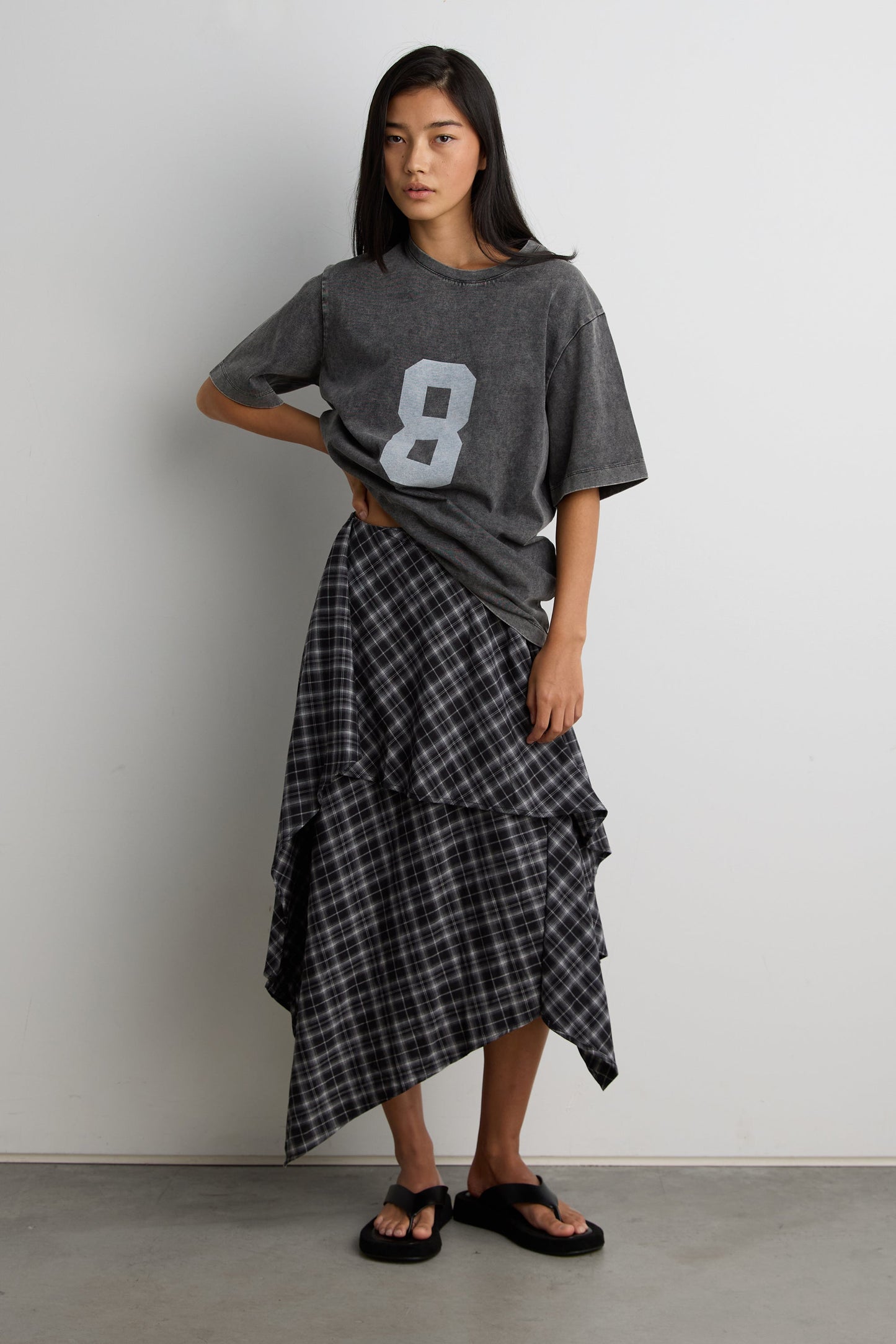 GRAPHIC T-SHIRT