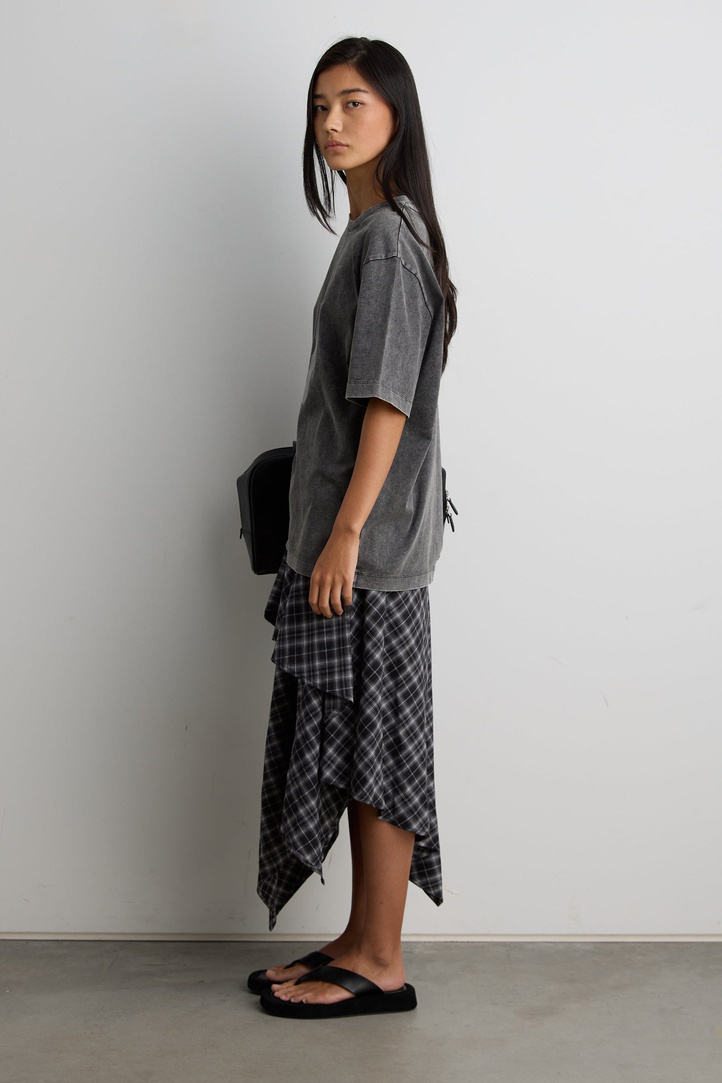 GRAPHIC T-SHIRT