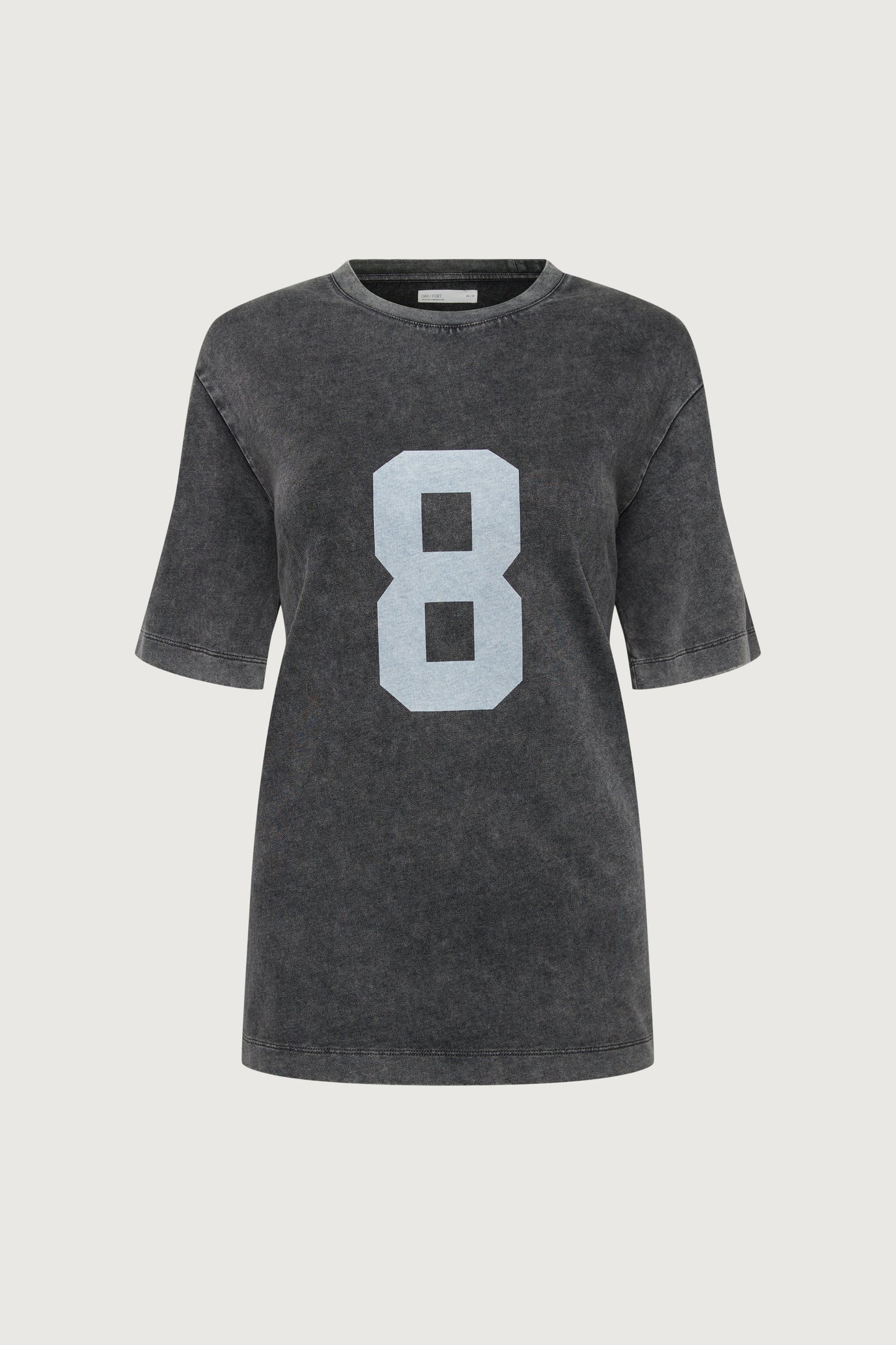 GRAPHIC T-SHIRT
