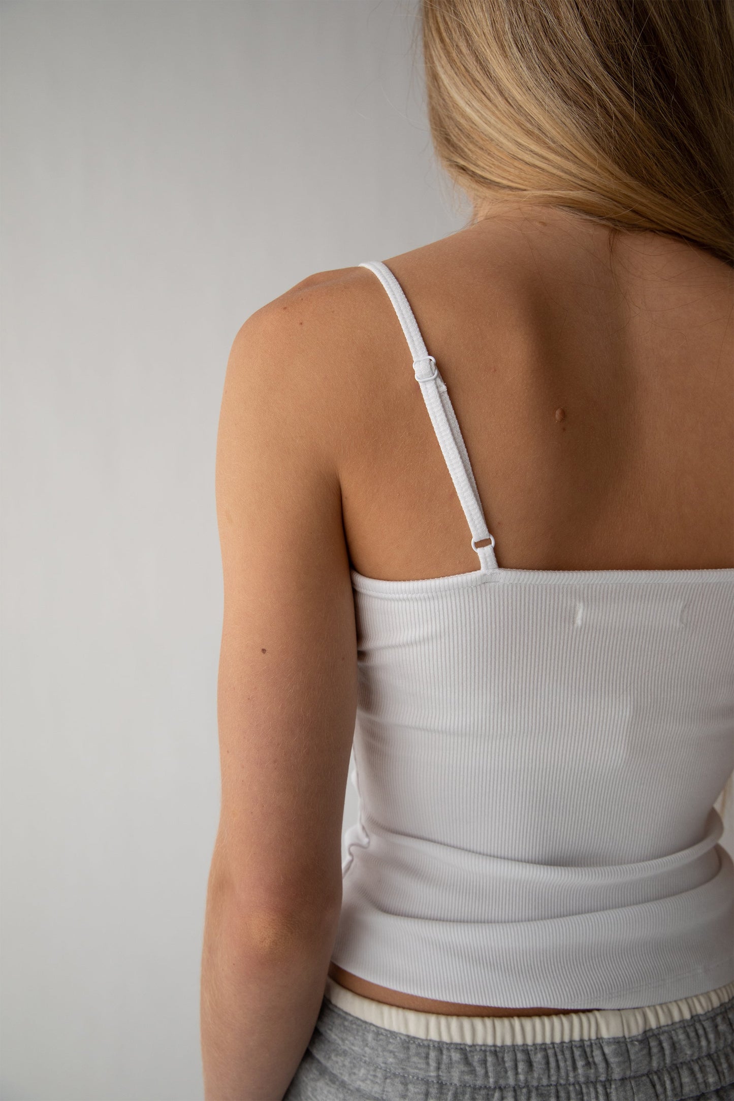 LACE DETAIL CAMISOLE TANK TOP