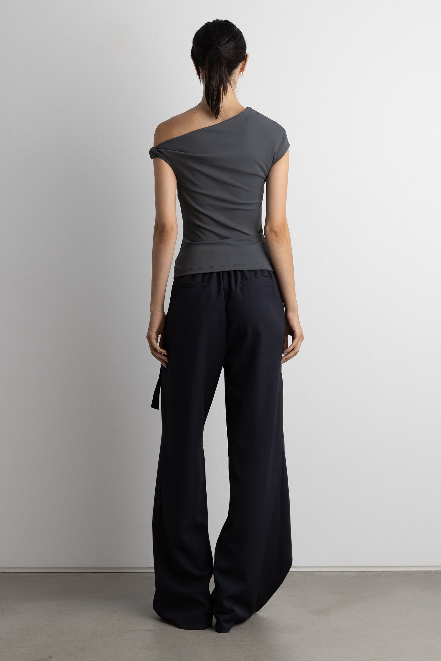 OFF SHOULDER TOP WITH SIDE TWIST DETAIL