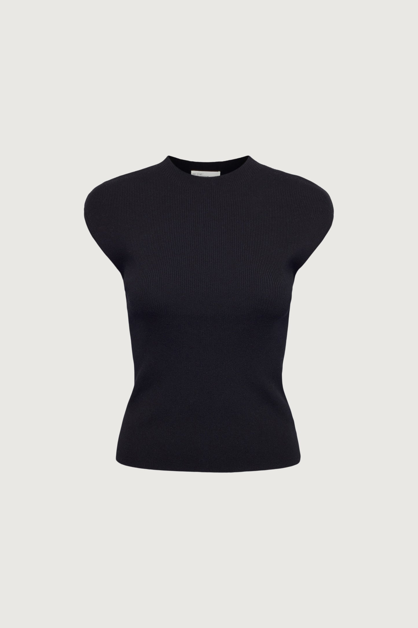 CLASSIC SLEEVELESS KNIT TOP