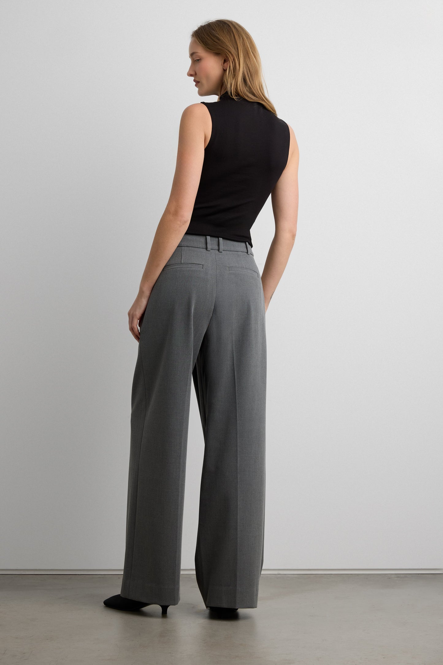 FITTED MOCKNECK TANK TOP