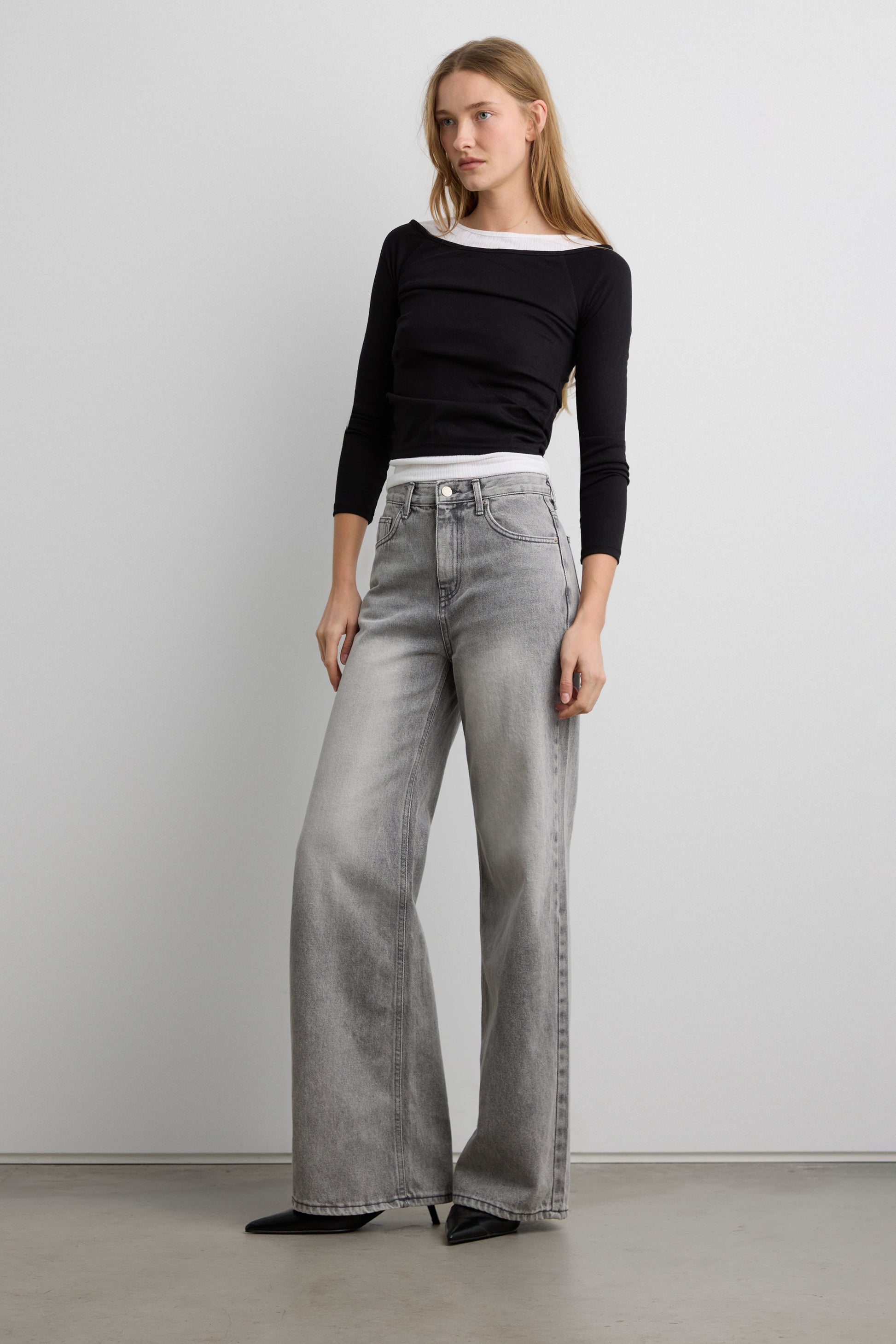 LAYERED BOAT NECK TOP