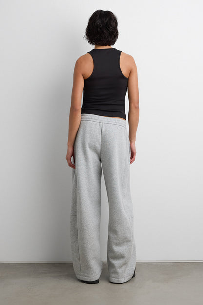 SLIM FIT SCOOP NECK TANK TOP