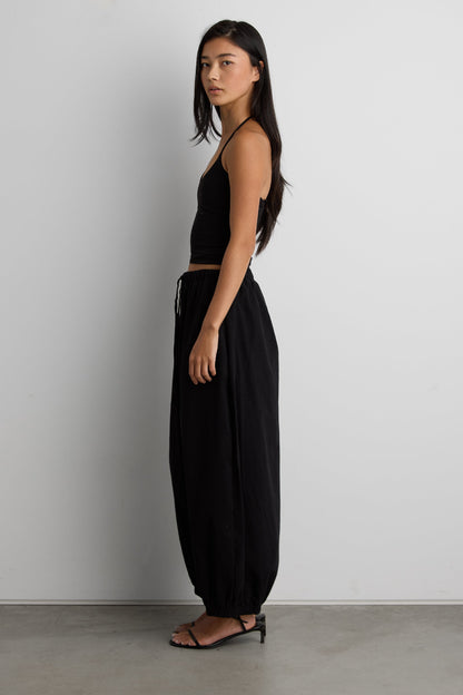 SCOOP NECK HALTER TOP