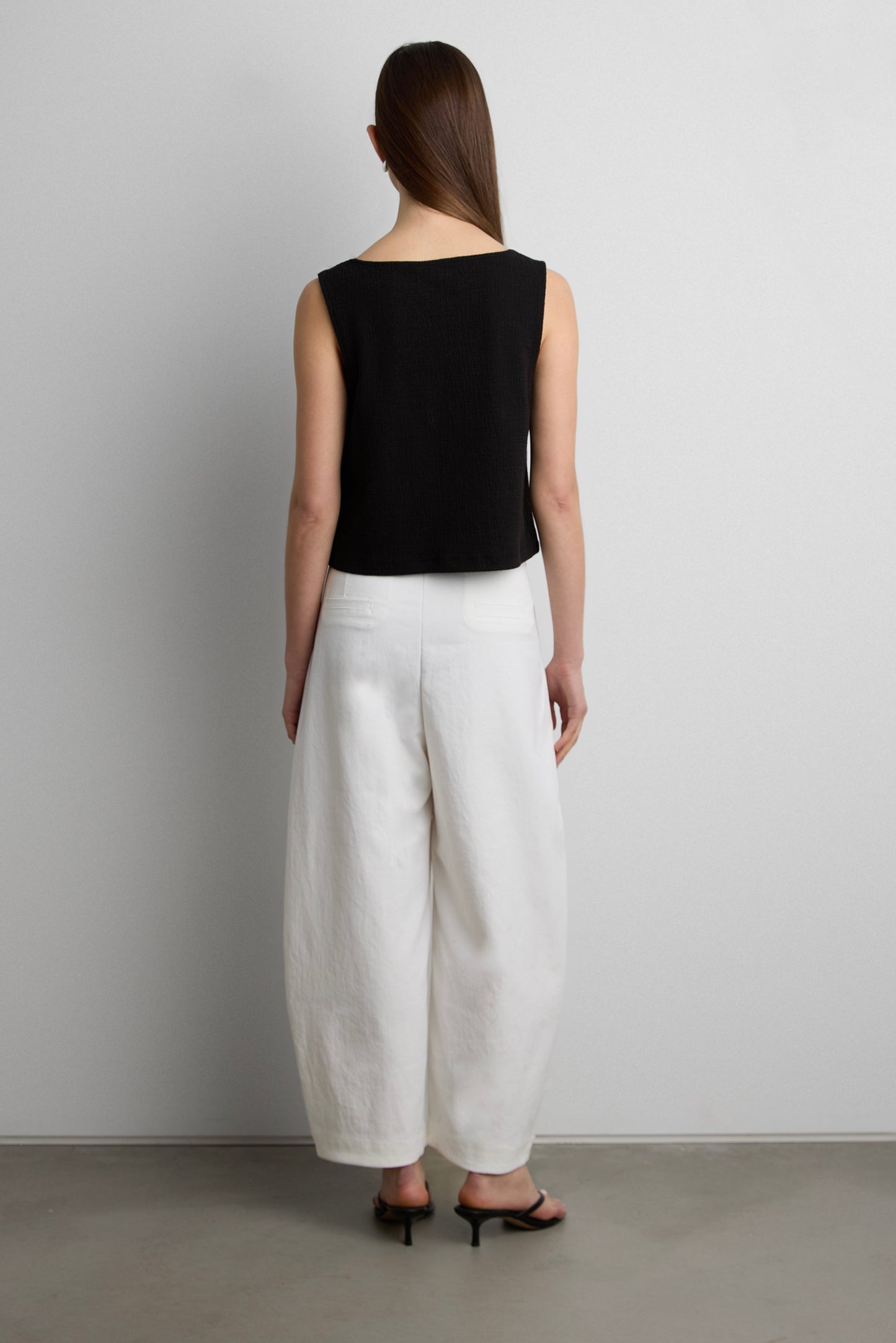 COTTON BLEND SLEEVELESS TANK TOP