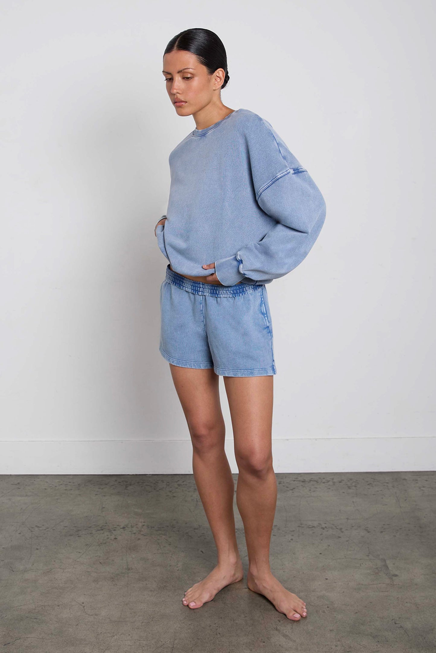 GARMENT DYED CREWNECK SWEATSHIRT