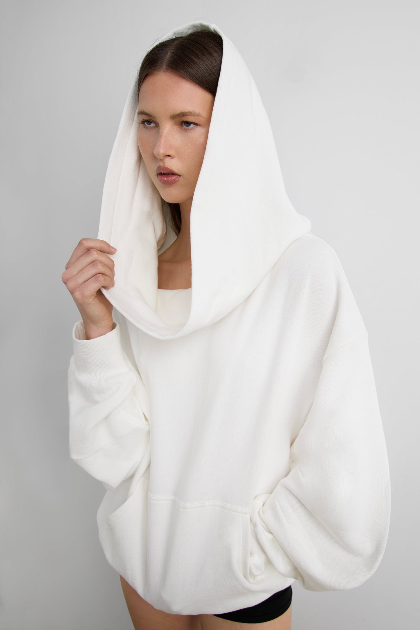 SLOUCHY OVERSIZED HOODIE