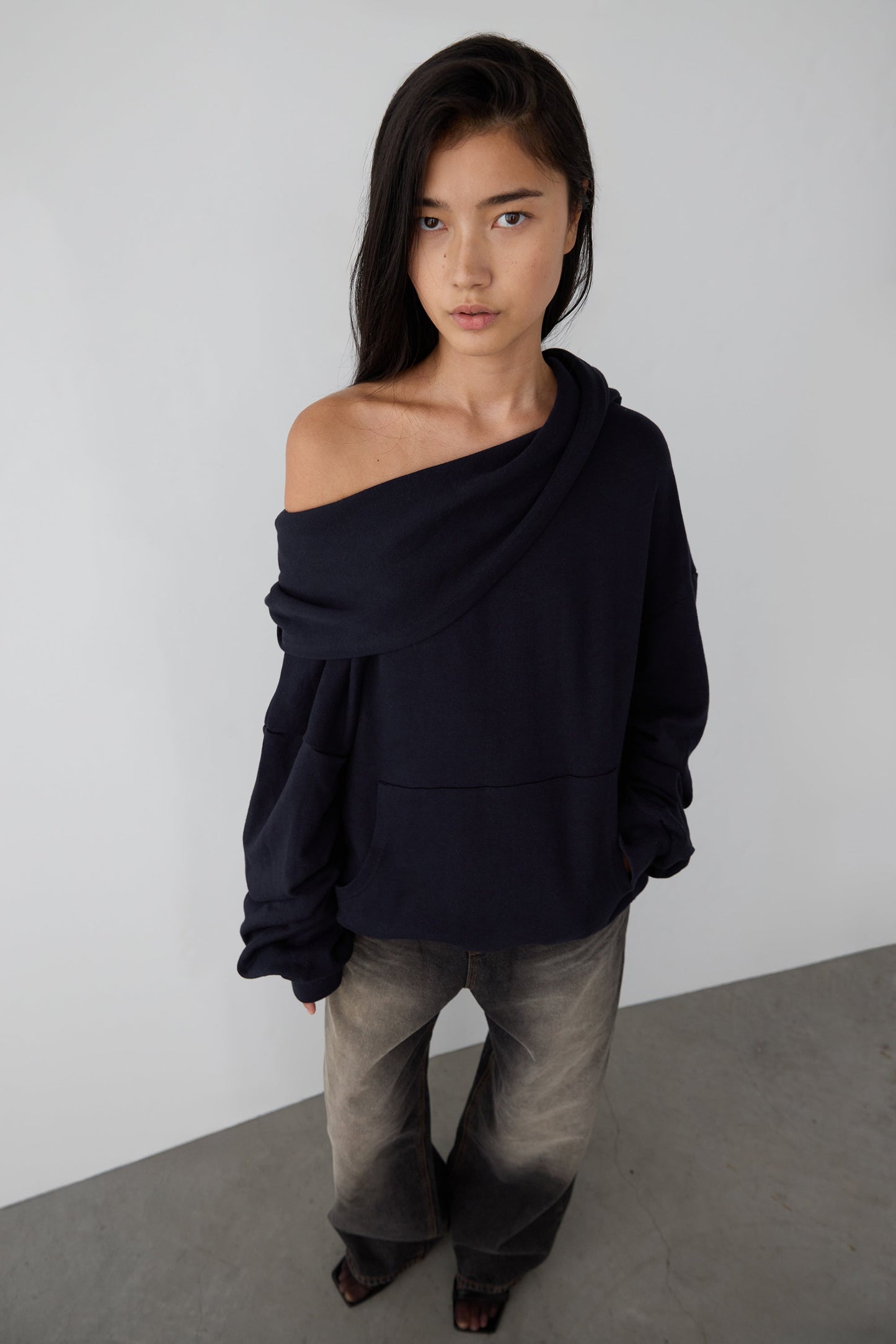 SLOUCHY OVERSIZED HOODIE
