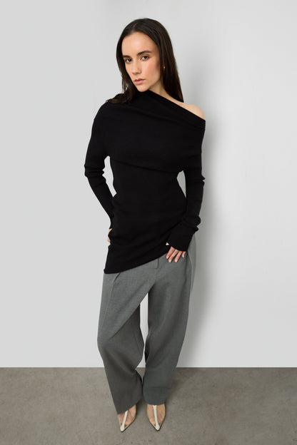 ASYMMETRICAL OFF-SHOULDER RIBBED KNIT TOP