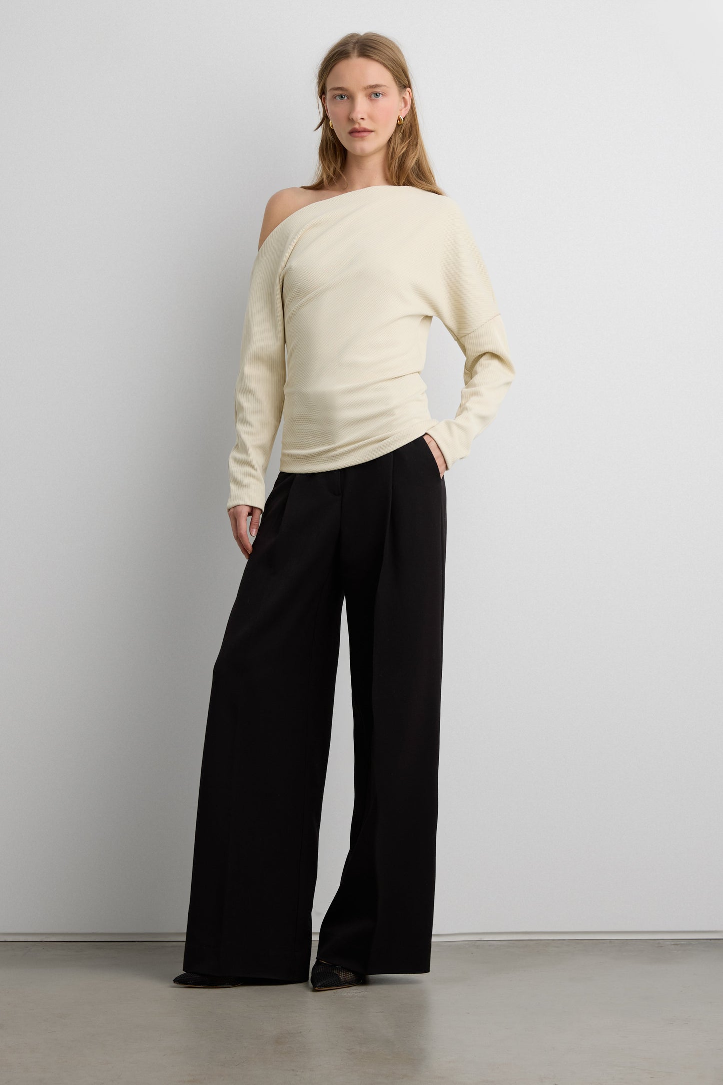 RIBBED KNIT OFF-SHOULDER DRAPED TOP