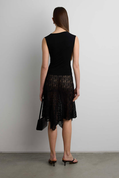 SIDE GATHER SLEEVELESS TOP