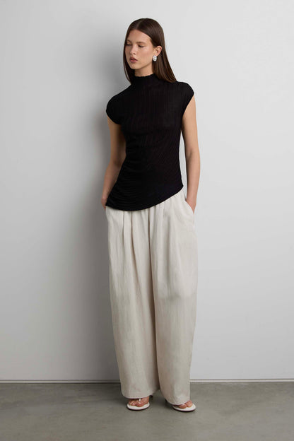 RIBBED TOP WITH SIDE GATHER DETAIL