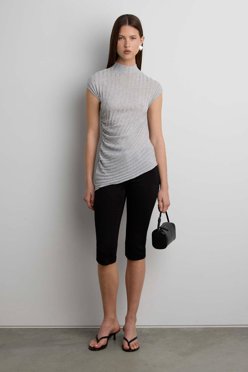 RIBBED TOP WITH SIDE GATHER DETAIL