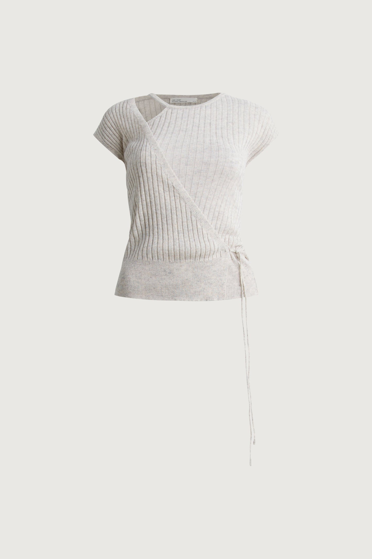 RIBBED CUT OUT TOP WITH TIE FRONT DETAIL