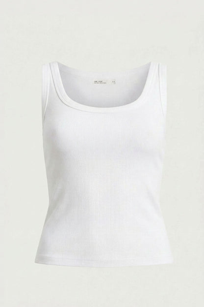 RIBBED SCOOPED NECK TANK