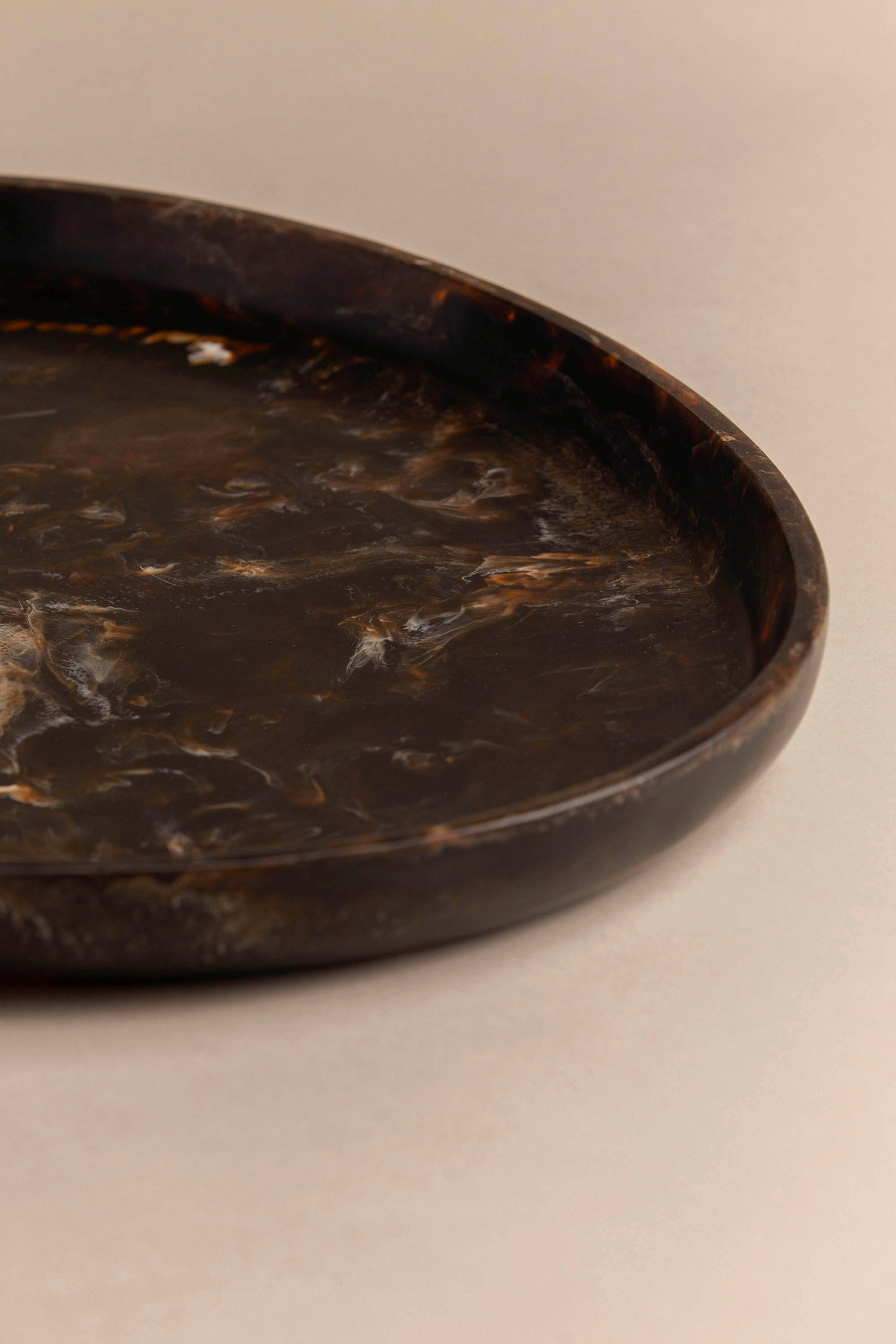 LARGE PEBBLE RESIN TRAY